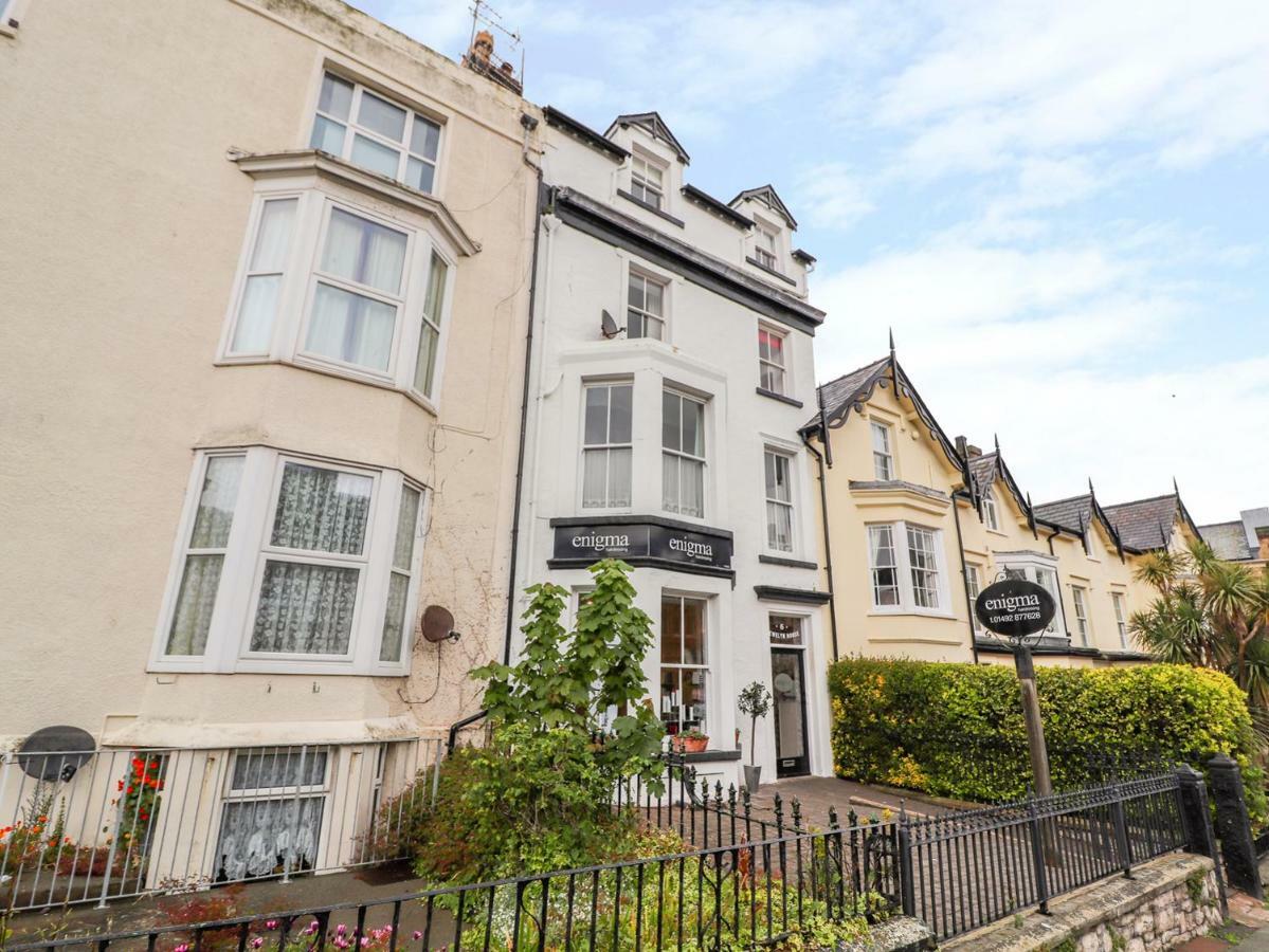 Llewelyn House Apartment Llandudno Exterior photo